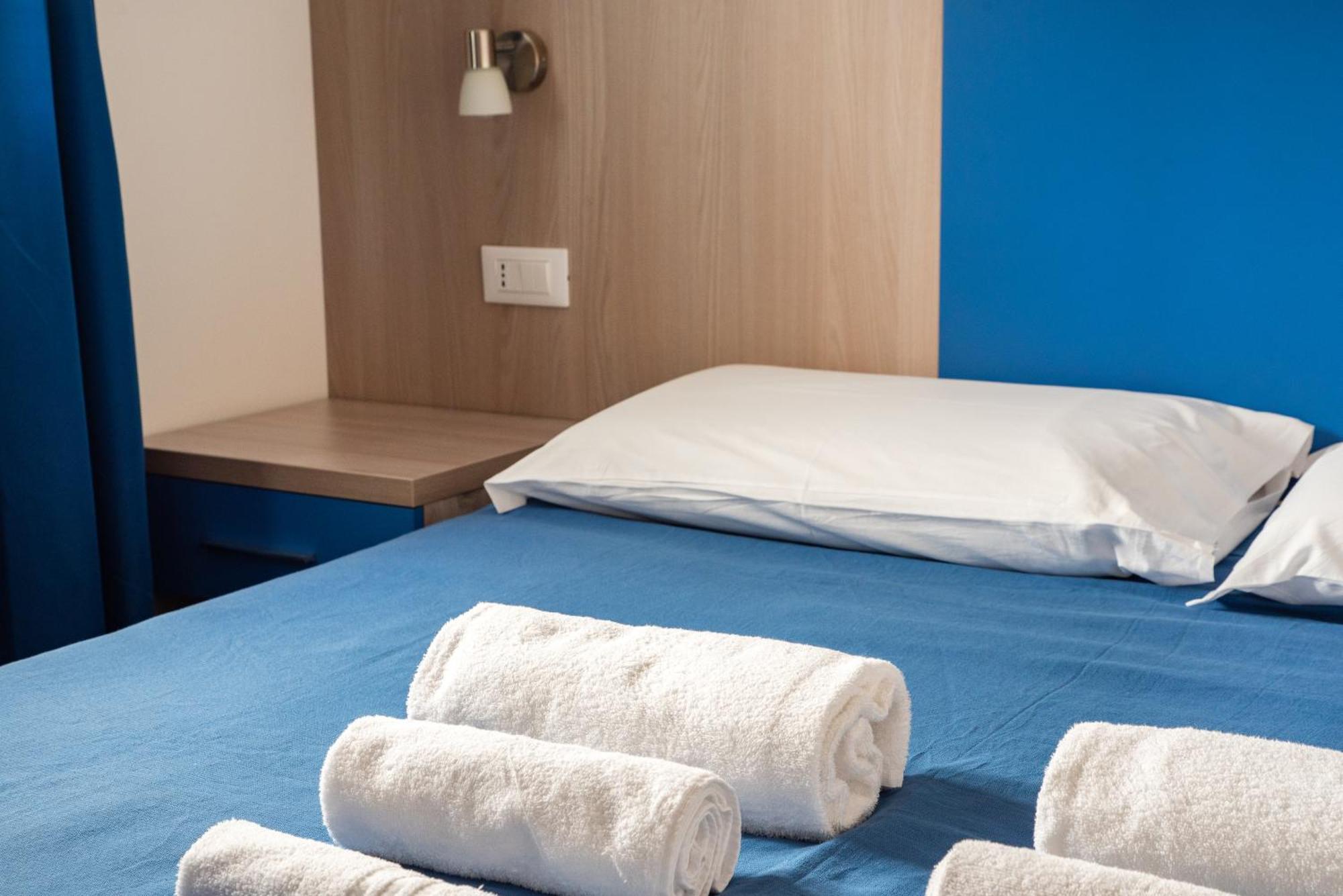 Bed & Blu Hotel La Caletta Ngoại thất bức ảnh