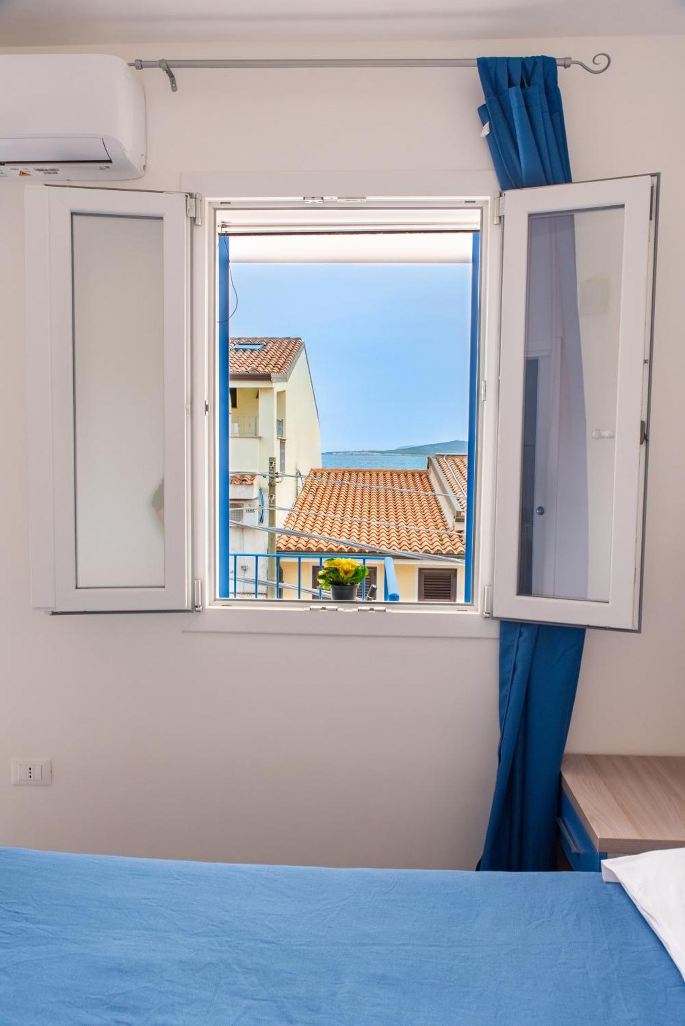 Bed & Blu Hotel La Caletta Ngoại thất bức ảnh