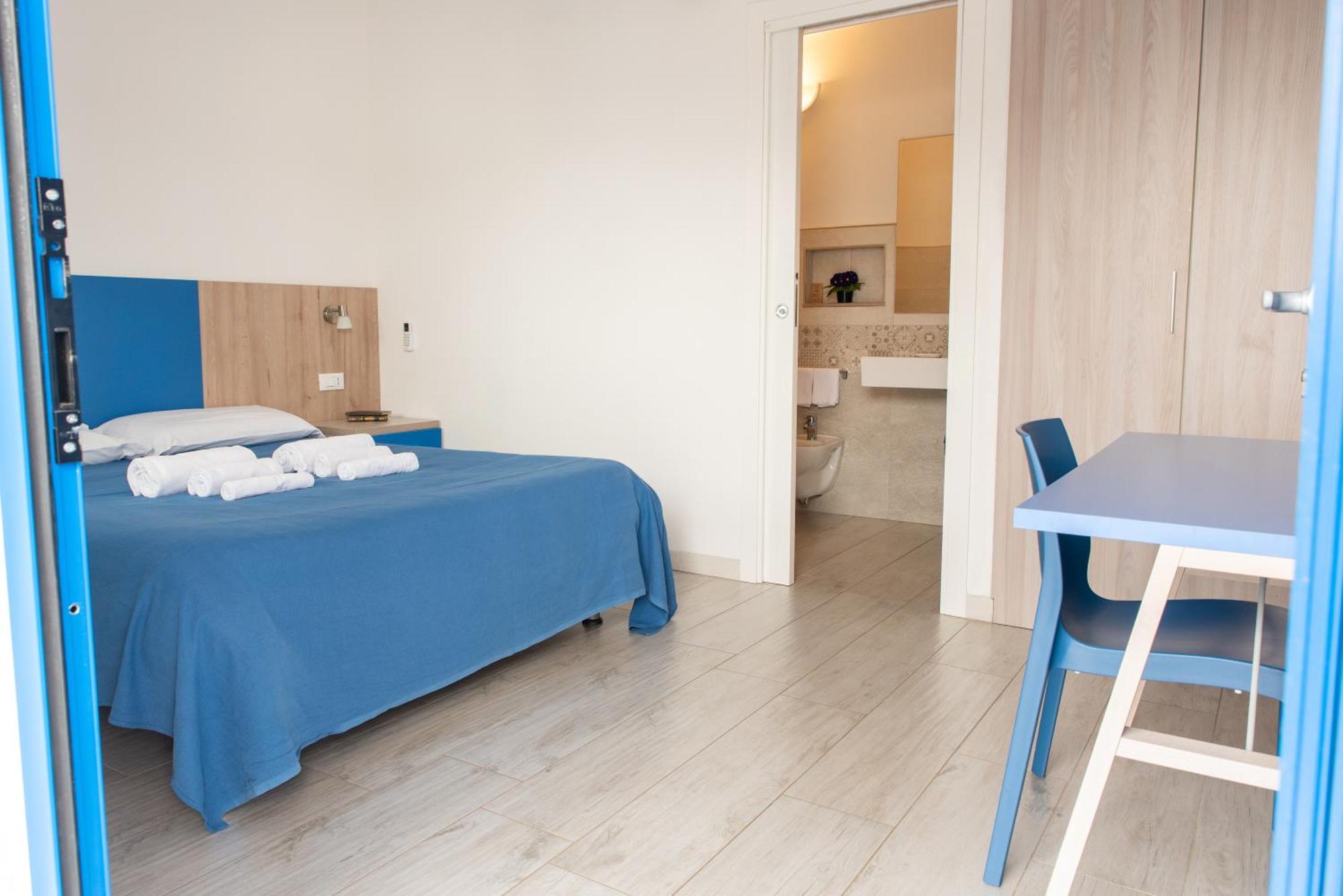 Bed & Blu Hotel La Caletta Ngoại thất bức ảnh