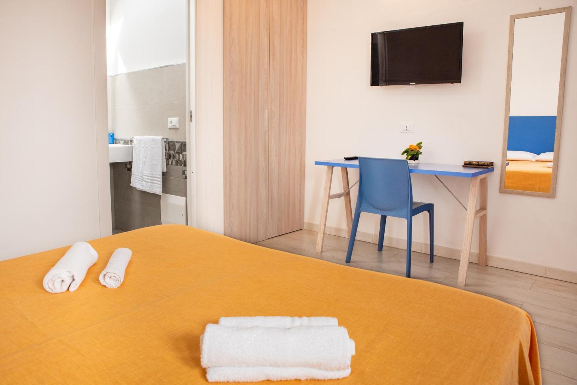 Bed & Blu Hotel La Caletta Ngoại thất bức ảnh